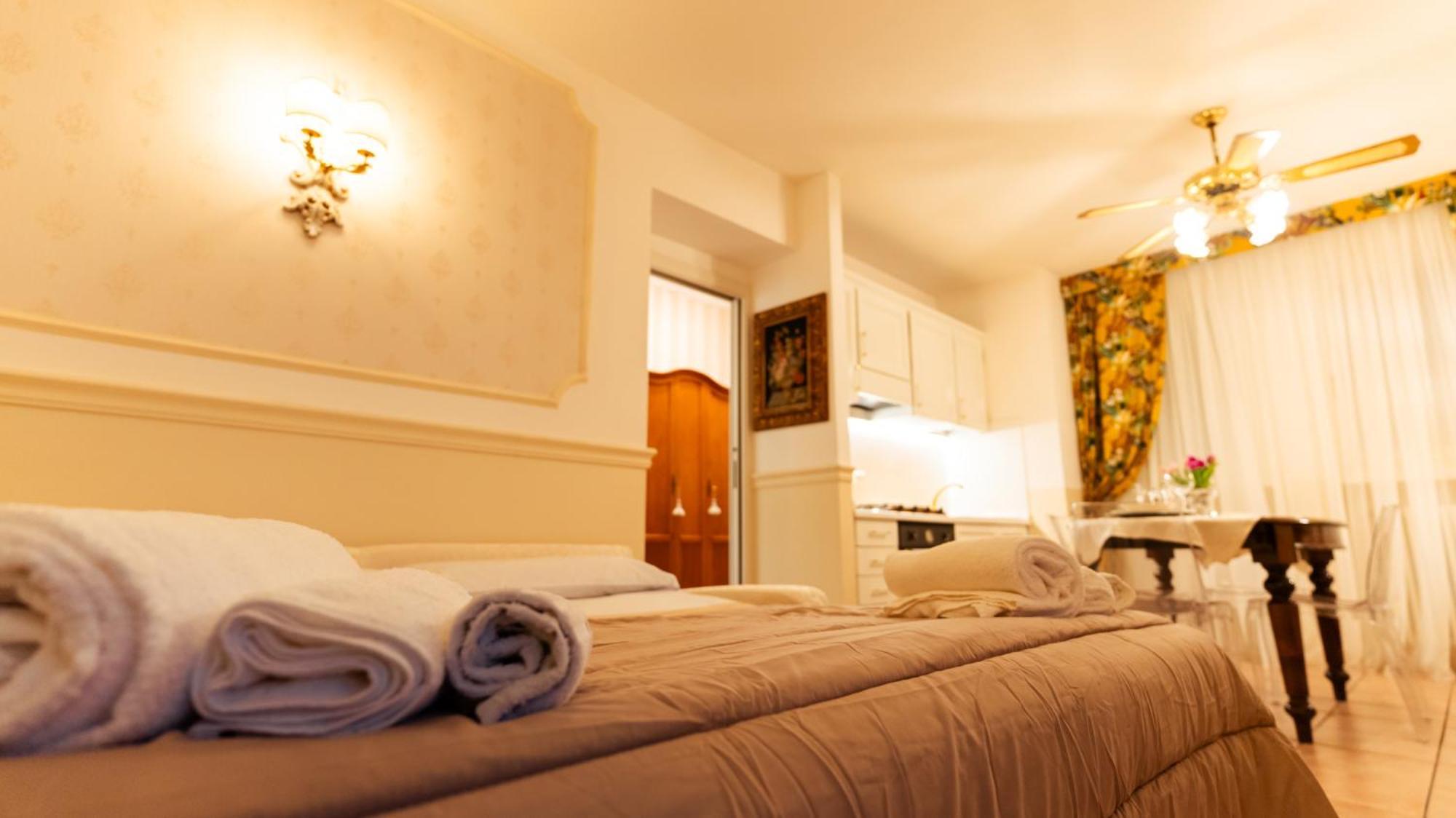 New Cozy Apartment - City Centre Lecco Luaran gambar