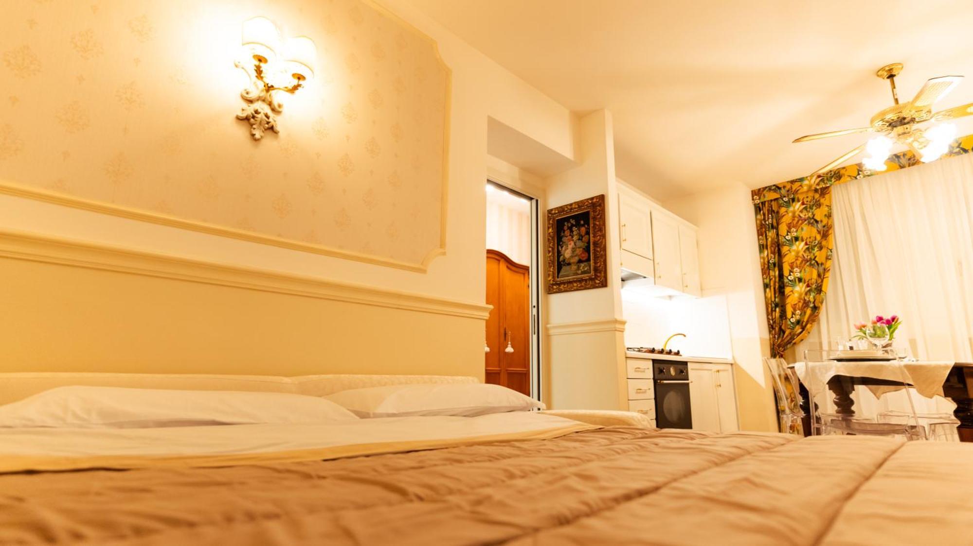 New Cozy Apartment - City Centre Lecco Luaran gambar